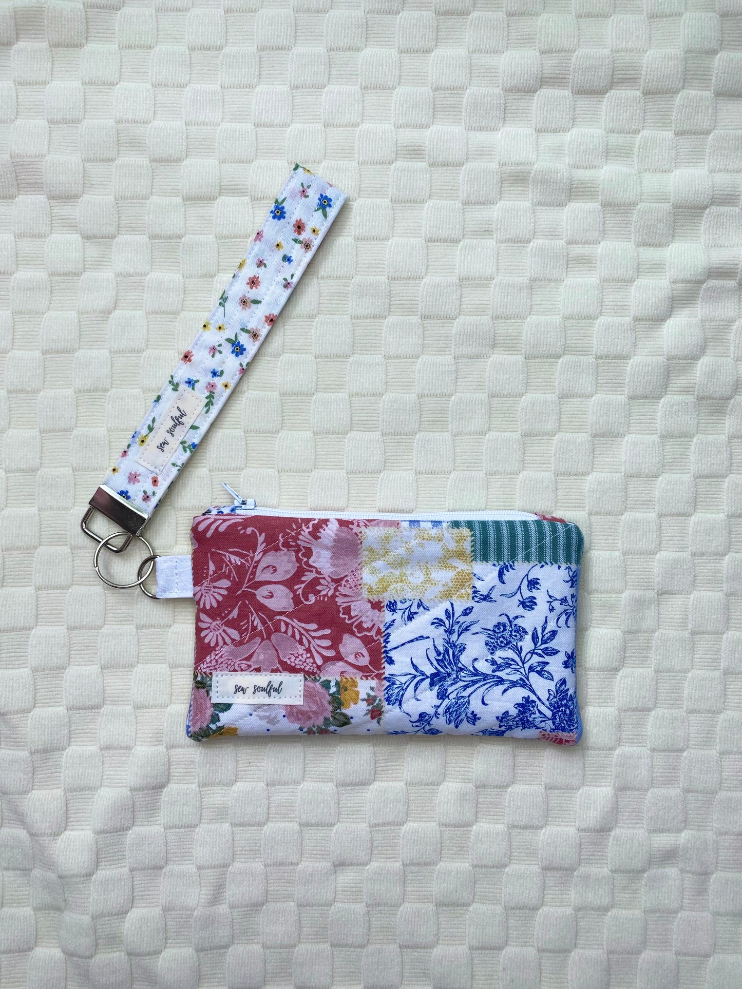The Market Days Wallet Keychain