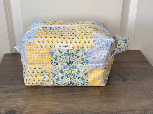 The Lily Makeup Bag