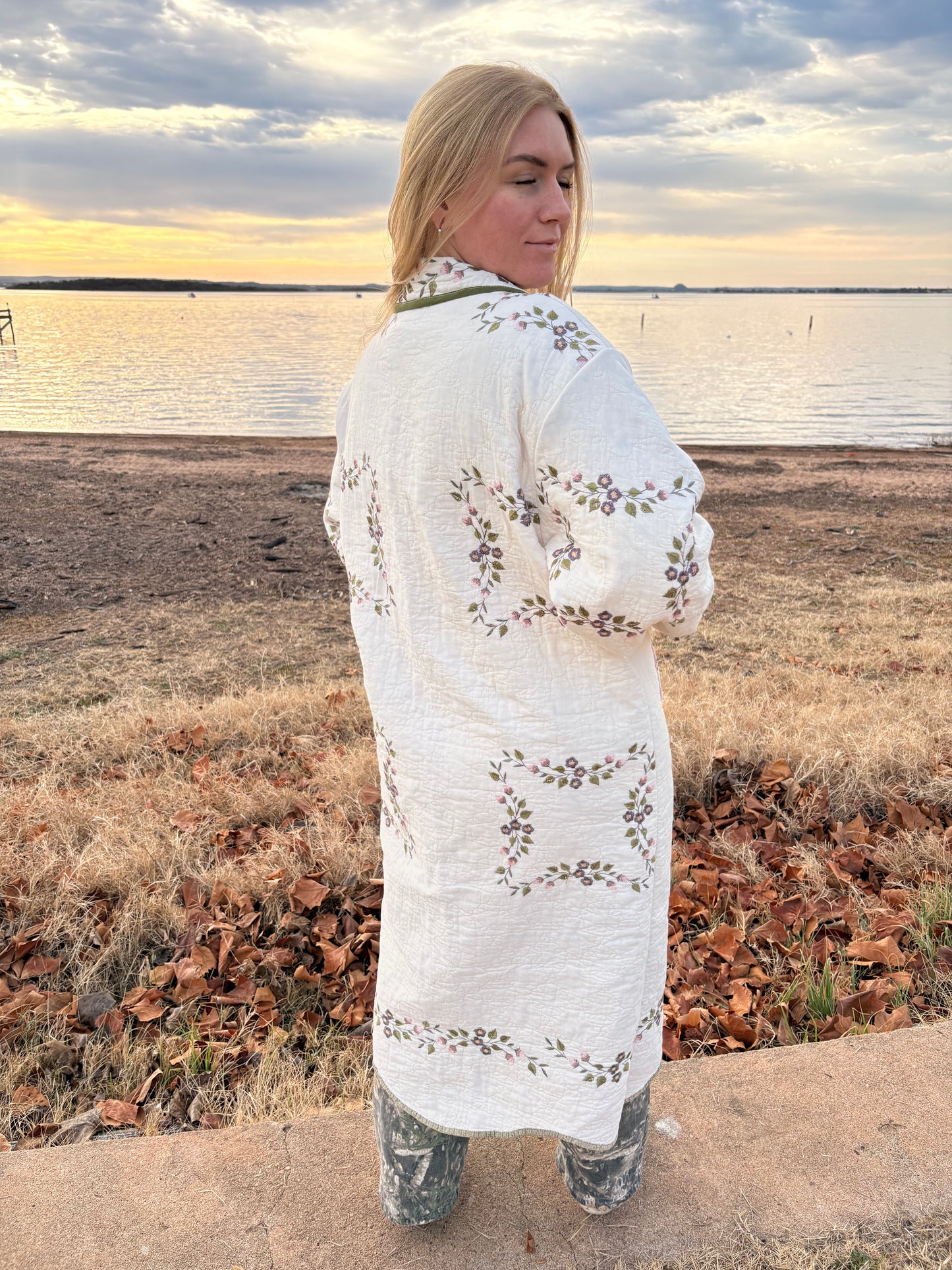 Embroidered Floral Quilt Duster Coat - LG